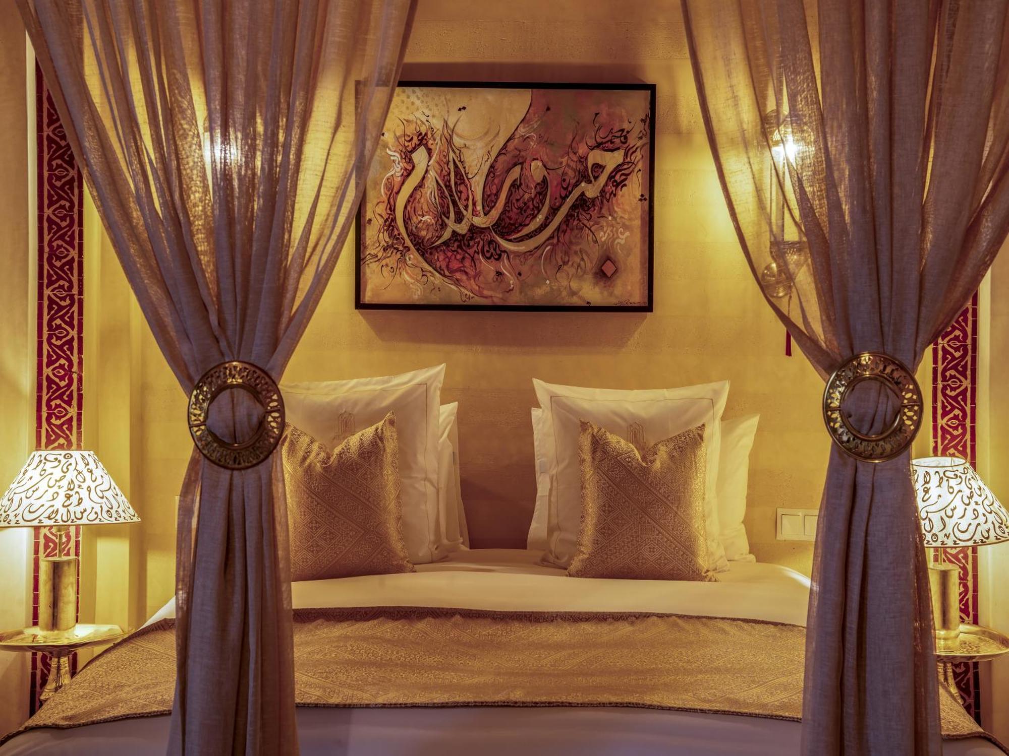 Guest house Almisk *